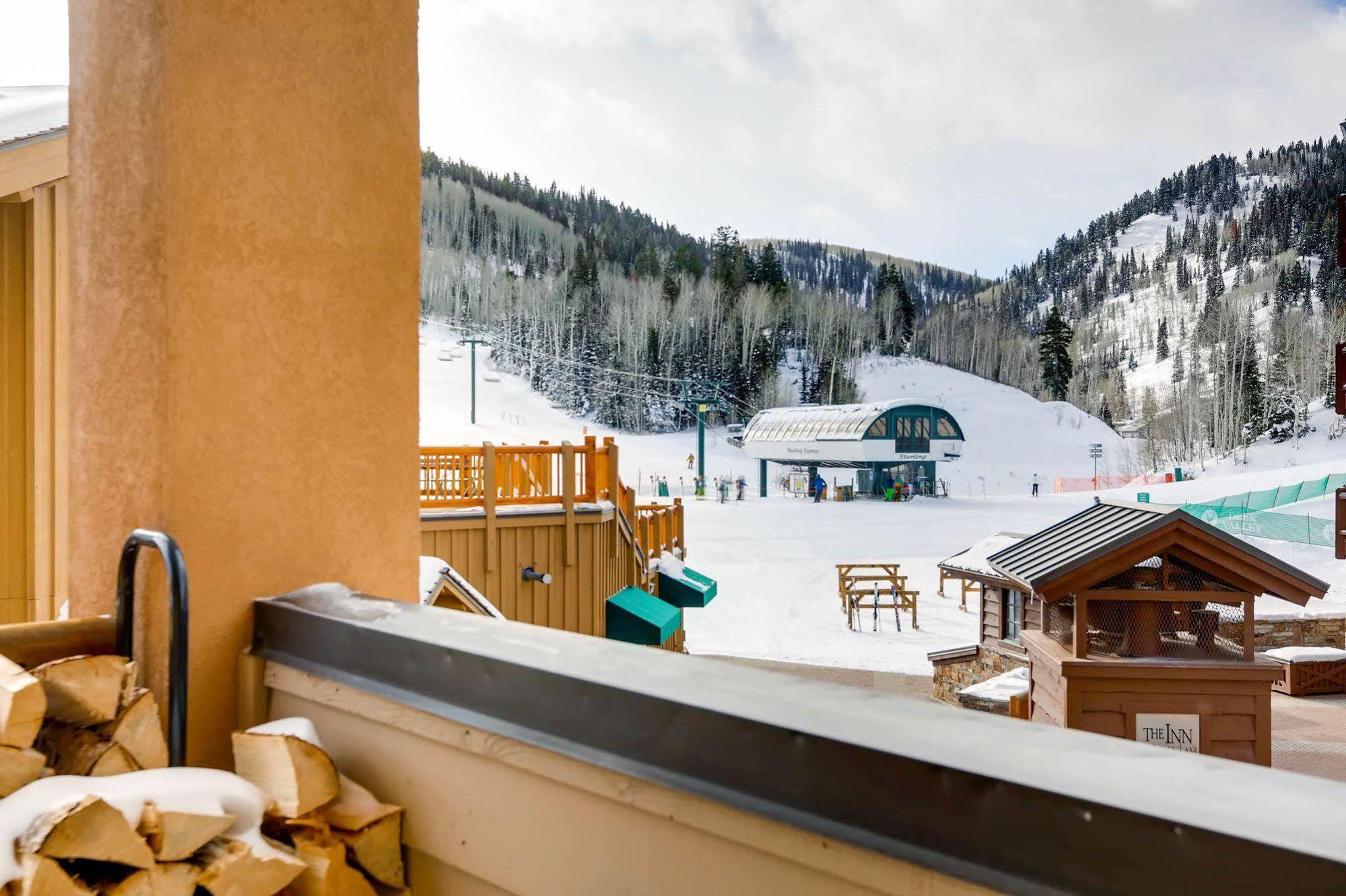パークシティ Mont Cervin Plazaヴィラ エクステリア 写真