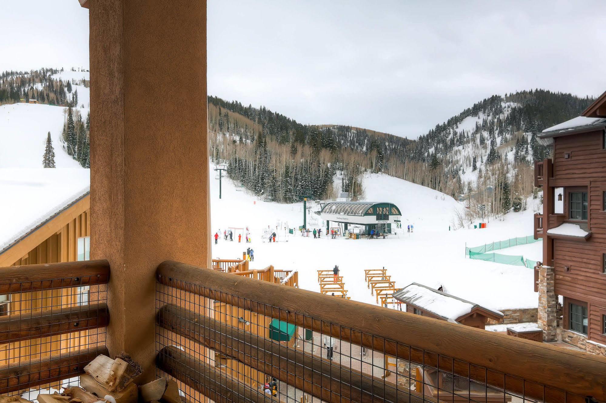 パークシティ Mont Cervin Plazaヴィラ エクステリア 写真
